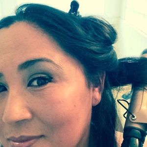 Meet your Posher, Beatriz